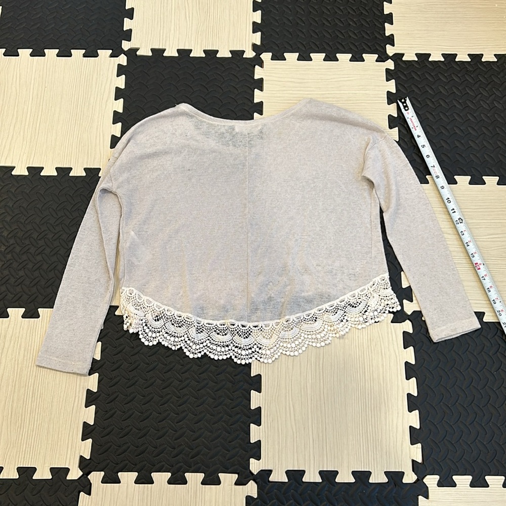 Abercrombie & Fitch Womens Top sz M Beige Dolman Sleeve Lace Trim Round Neck - Picture 7 of 11